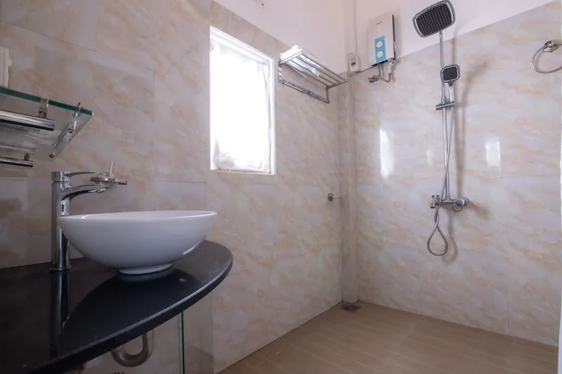 Bungalow bathroom with a walk-in shower